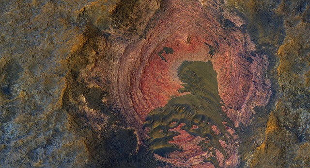 Nasa tiết lộ hình ảnh trái tim của sao hỏa